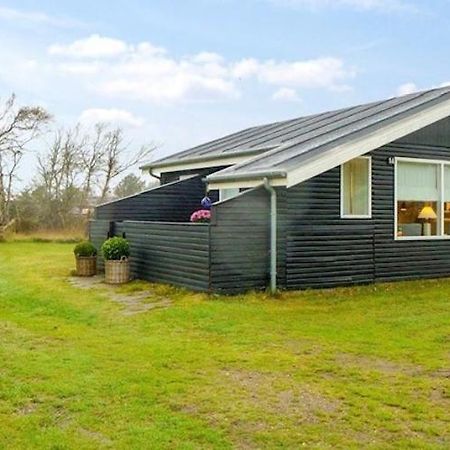 Sommerhus I Blokhus Helt Taet Pa By Og Strand Eksteriør bilde